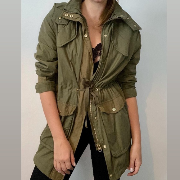 H&M coat 🧥 - Picture 2 of 8